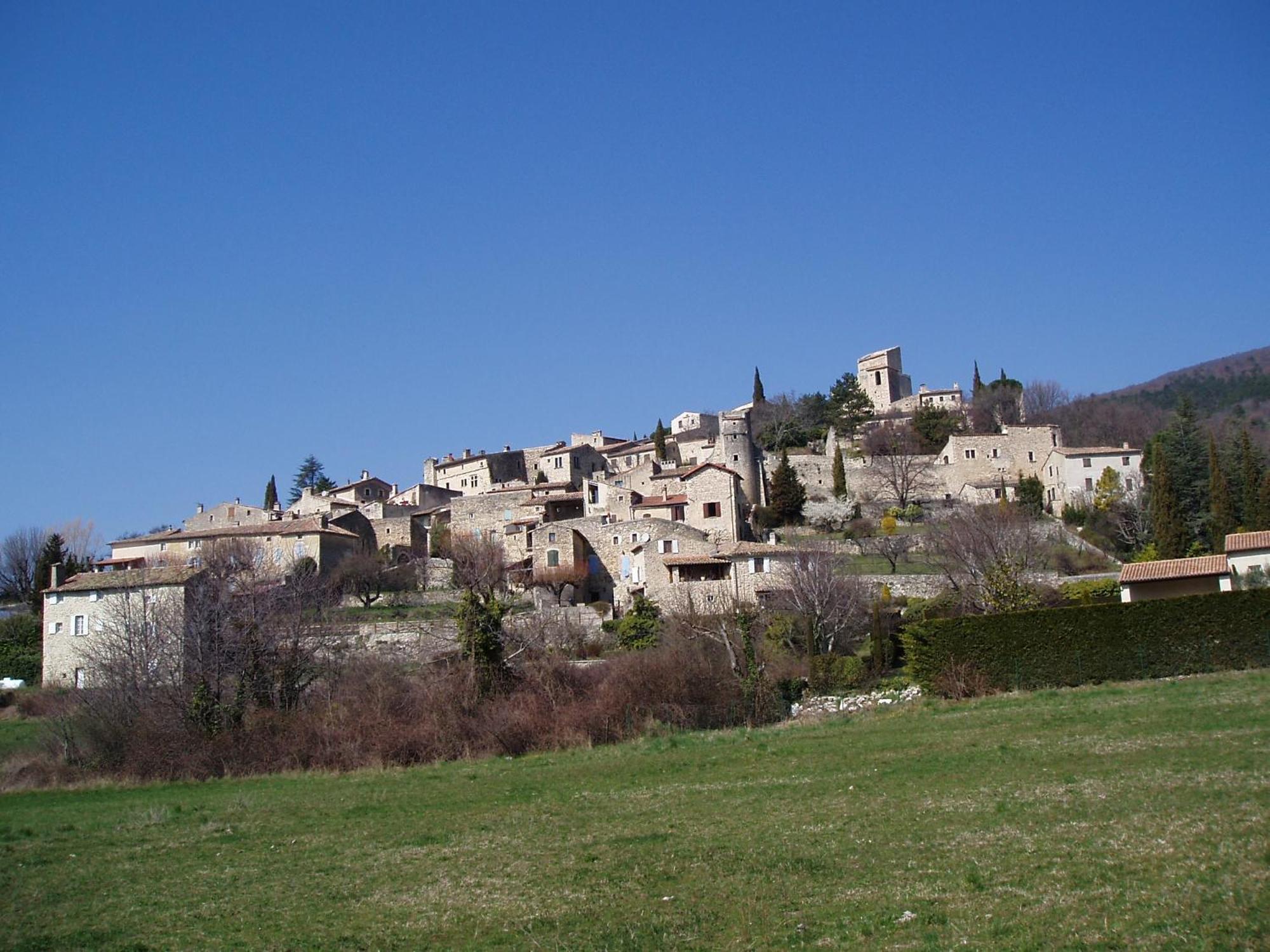 Logis Hotel Les Hospitaliers Le Poët-Laval Εξωτερικό φωτογραφία