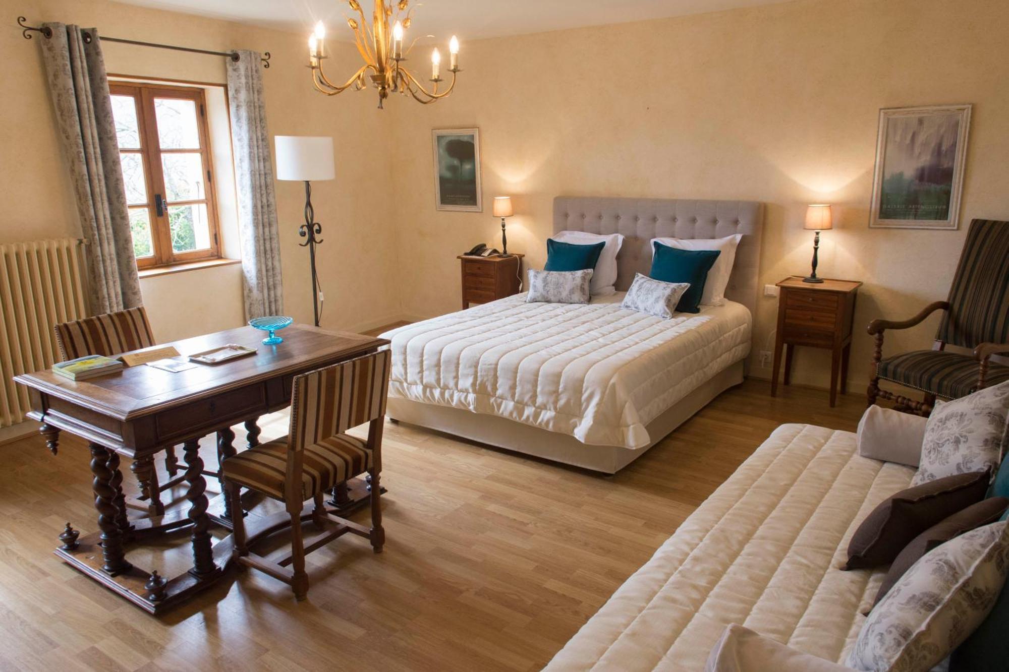 Logis Hotel Les Hospitaliers Le Poët-Laval Εξωτερικό φωτογραφία