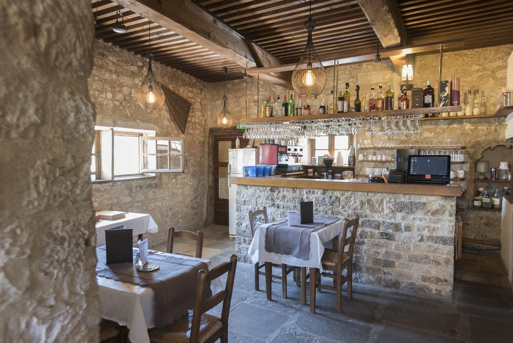 Logis Hotel Les Hospitaliers Le Poët-Laval Εξωτερικό φωτογραφία