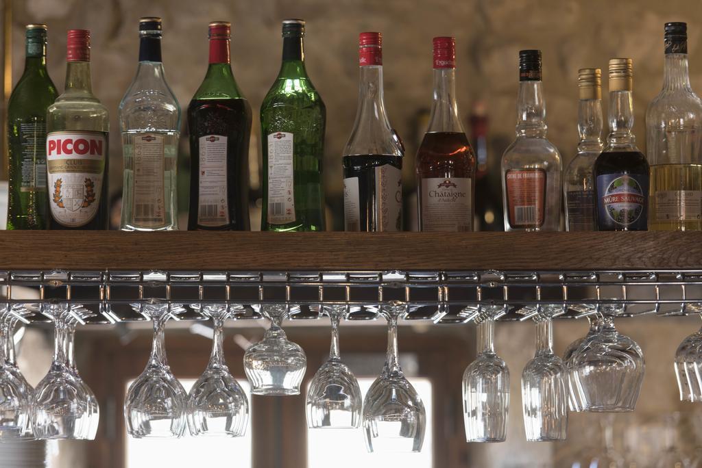 Logis Hotel Les Hospitaliers Le Poët-Laval Εξωτερικό φωτογραφία