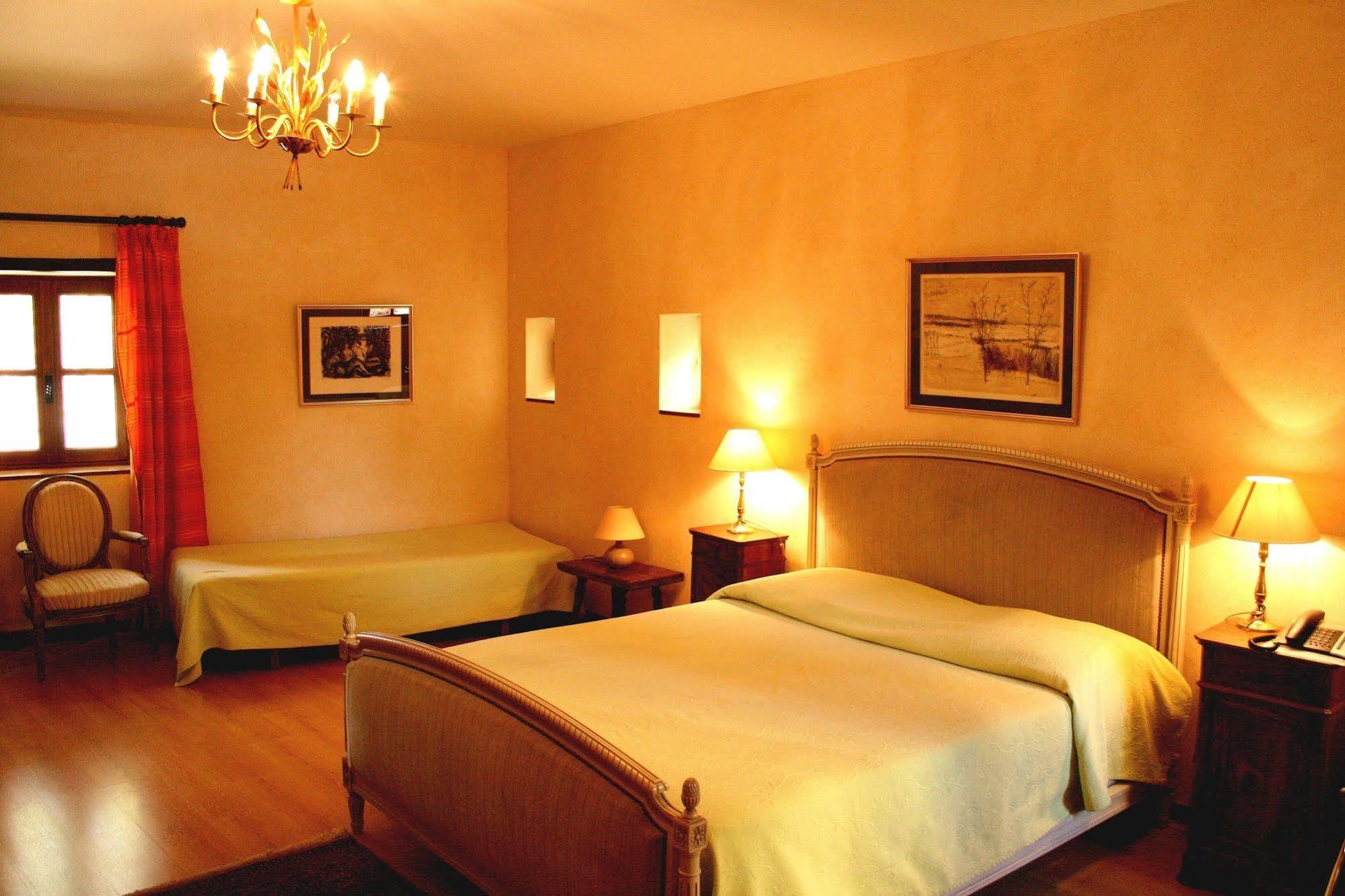 Logis Hotel Les Hospitaliers Le Poët-Laval Εξωτερικό φωτογραφία